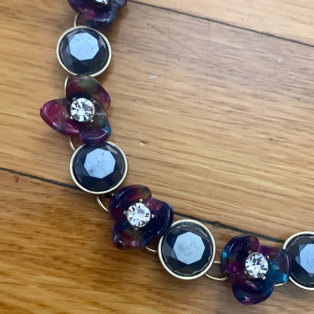 Bold Rhinestone Flower Chain Statement Necklace - image 3